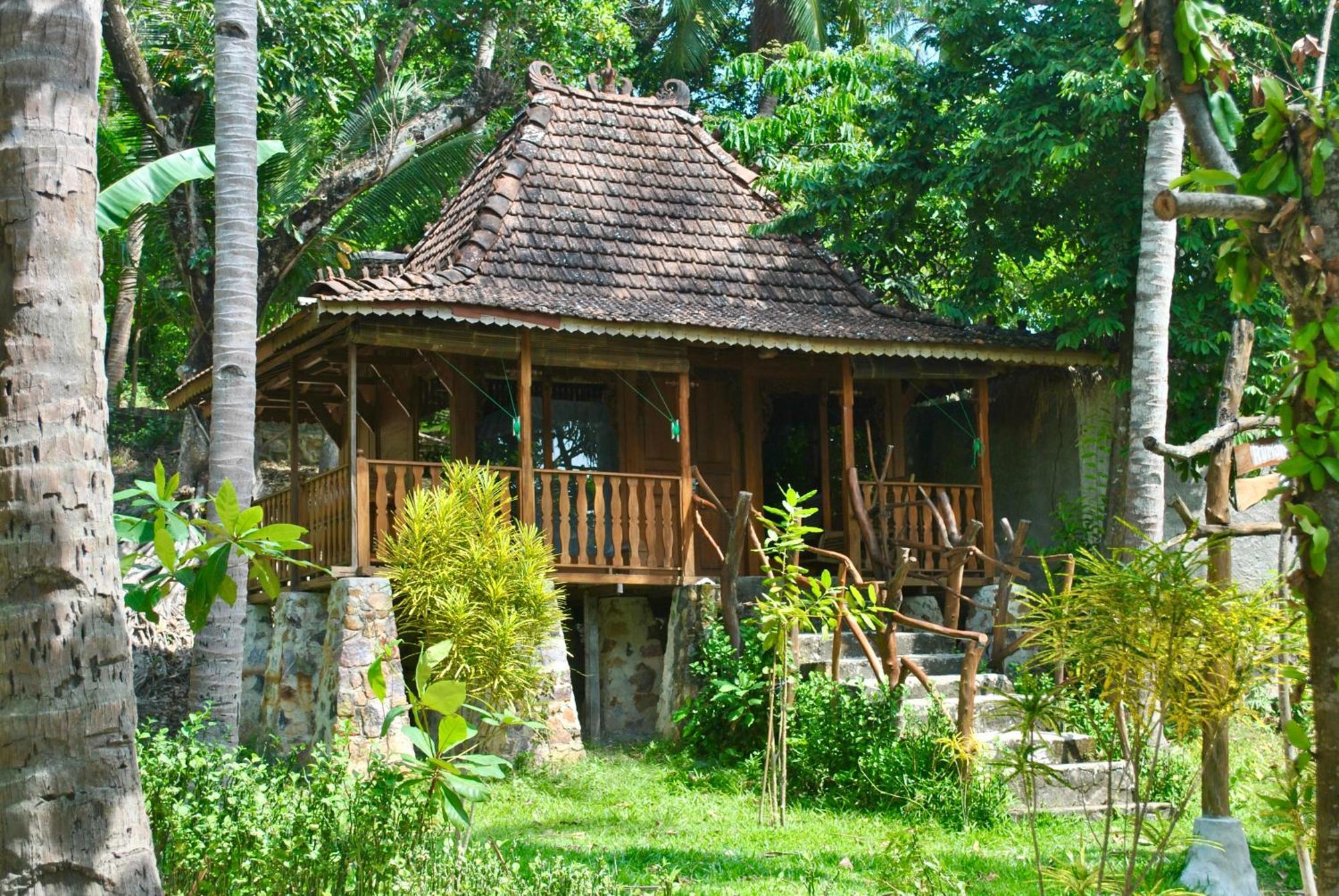 Alam Kita Hotel Karimunjawa Kültér fotó