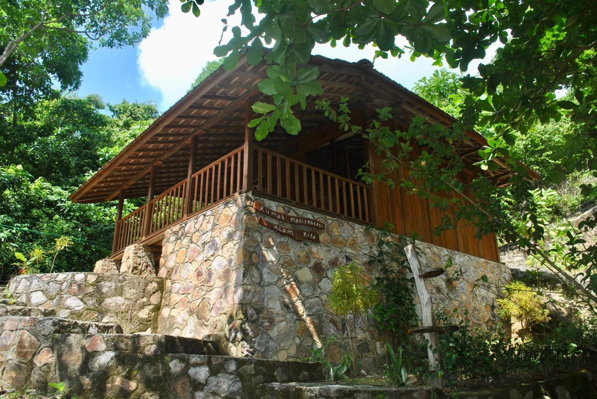 Alam Kita Hotel Karimunjawa Kültér fotó