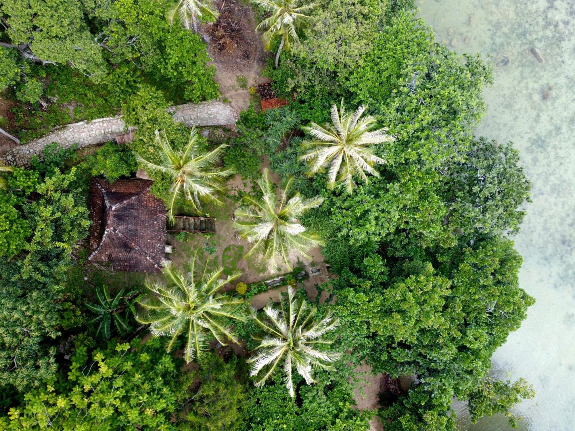 Alam Kita Hotel Karimunjawa Kültér fotó